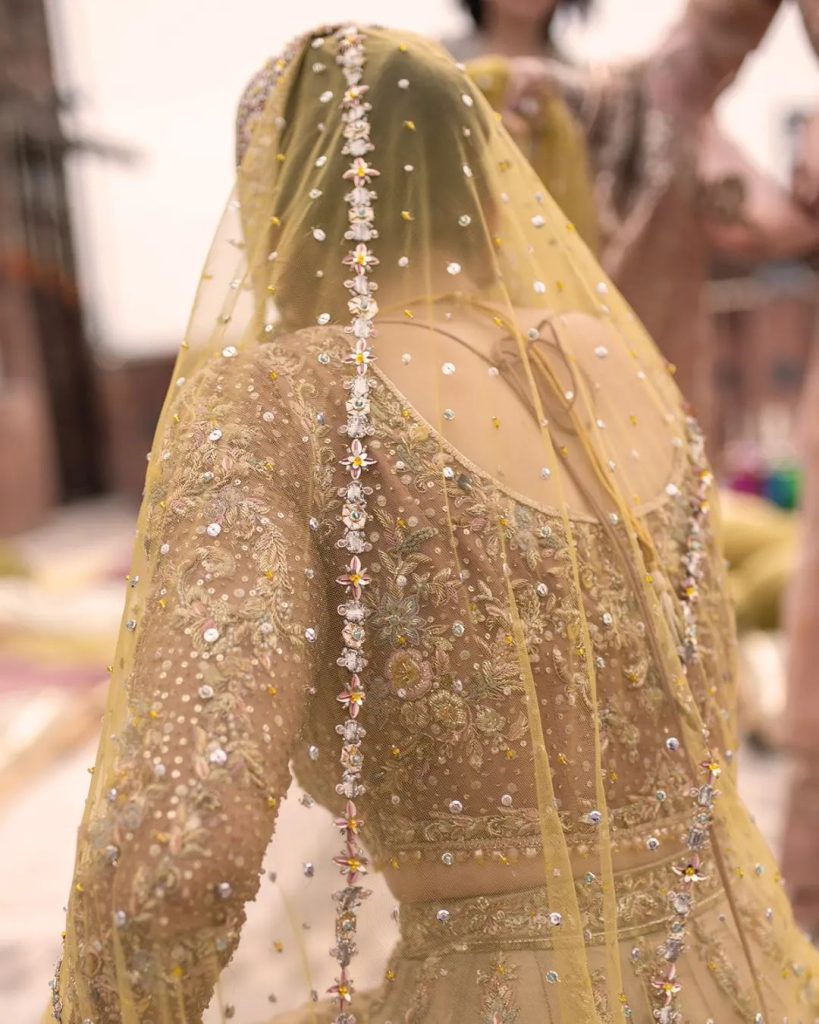 Hania Aamir Stunning Bridal Shoot