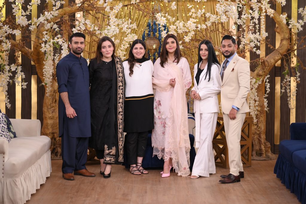 Saniya Shamshad and Shagufta Ejaz with Families Clicks from GMP