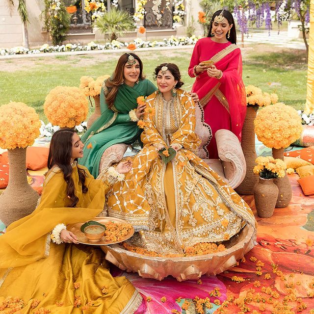 Naimal Khawar Features in Afrozeh "Shehnai" Wedding Collection 4 Naimal Khawar Features in Afrozeh "Shehnai" Wedding Collection