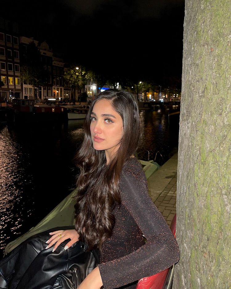 Aiza Awan Europe Tour - Inspiration for vloggers