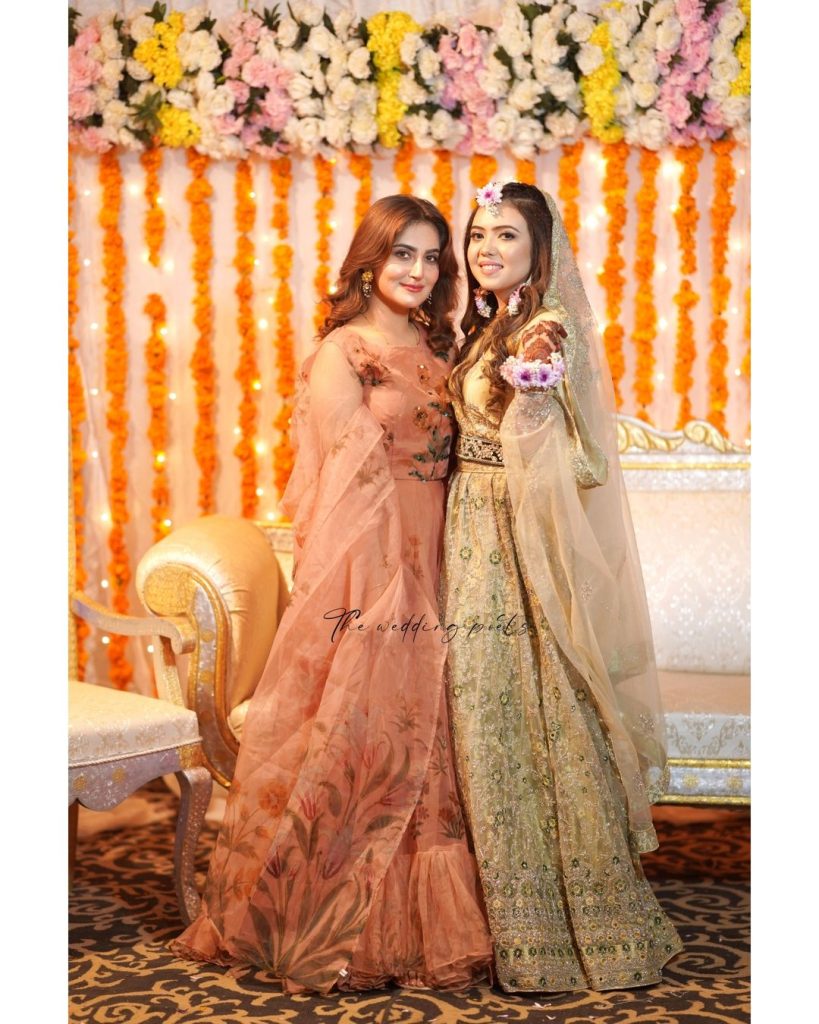 Hiba Bukhari Stunning Clicks from Friend's Wedding
