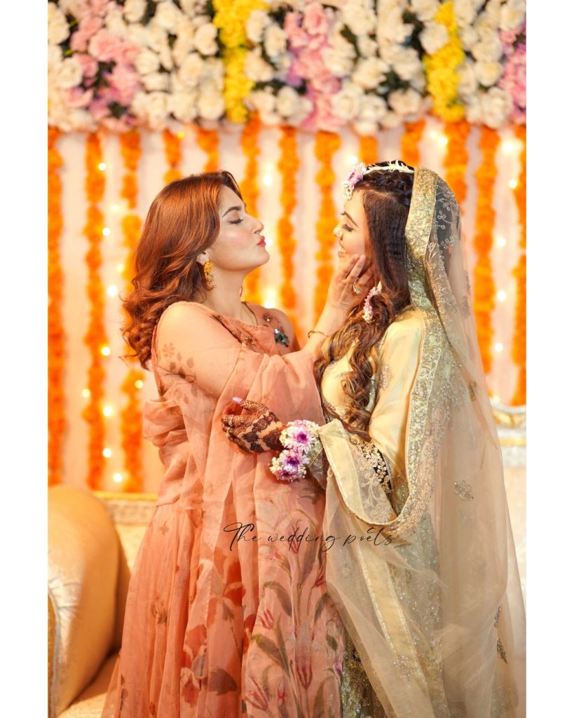 Hiba Bukhari Stunning Clicks from Friend's Wedding 9 Hiba Bukhari Stunning Clicks from Friend's Wedding