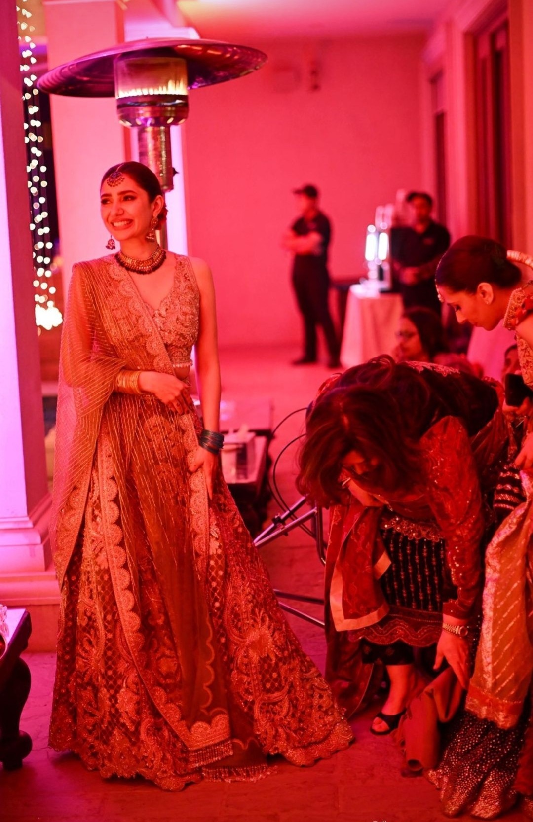 Mahira Khan Beautiful Pictures from a Wedding Event